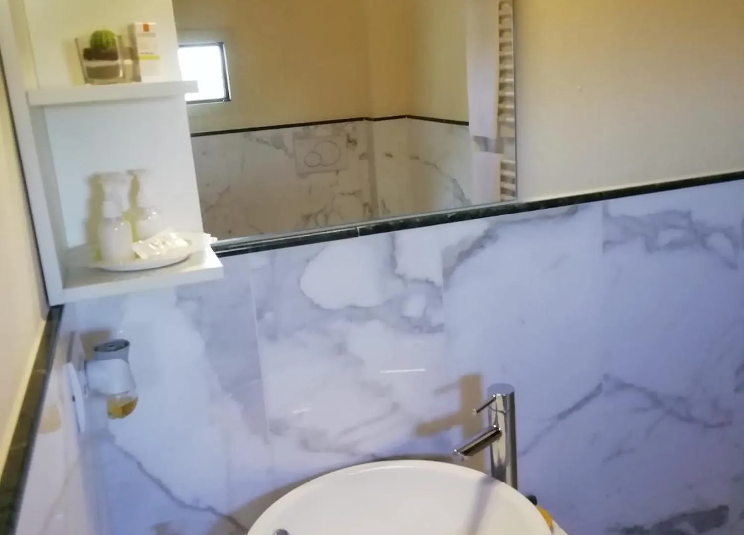 Bed & Breakfast Bed&Breakfast La Zagara Querceta Italia