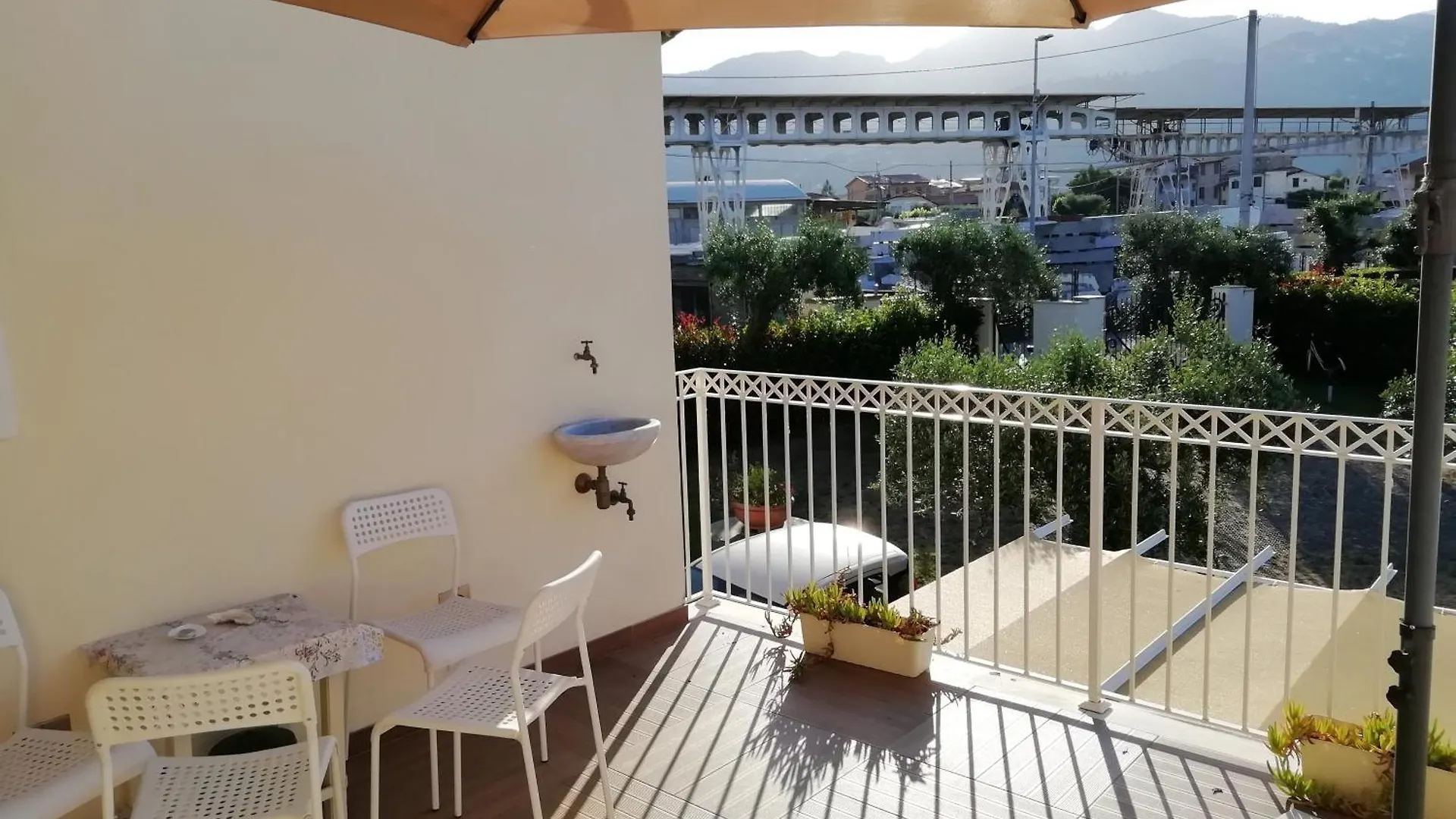 Bed&Breakfast La Zagara Querceta Italia