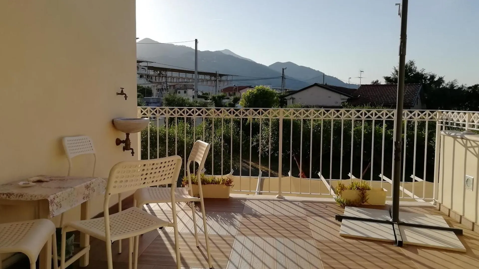 Bed&Breakfast La Zagara Querceta Bed & Breakfast